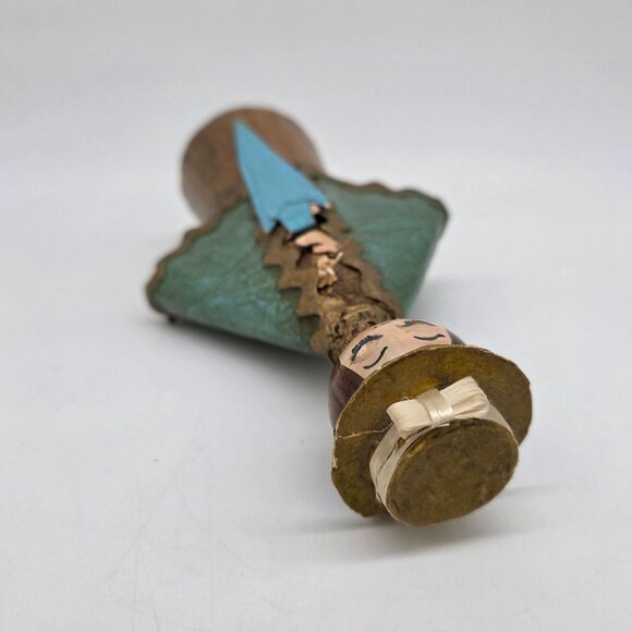 Handcrafted Paper Mache Mexican Doll With Green Cape & Hat Signed - Picture 8 of 8